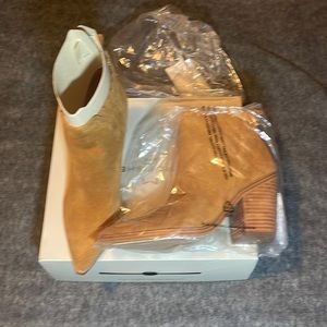 Mark fisher western bootie
